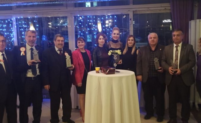 GAP GAZETECİLER BİRLİĞİ’NE ‘MESLEĞİNDE EN İYİLER‘ ÖDÜLÜ